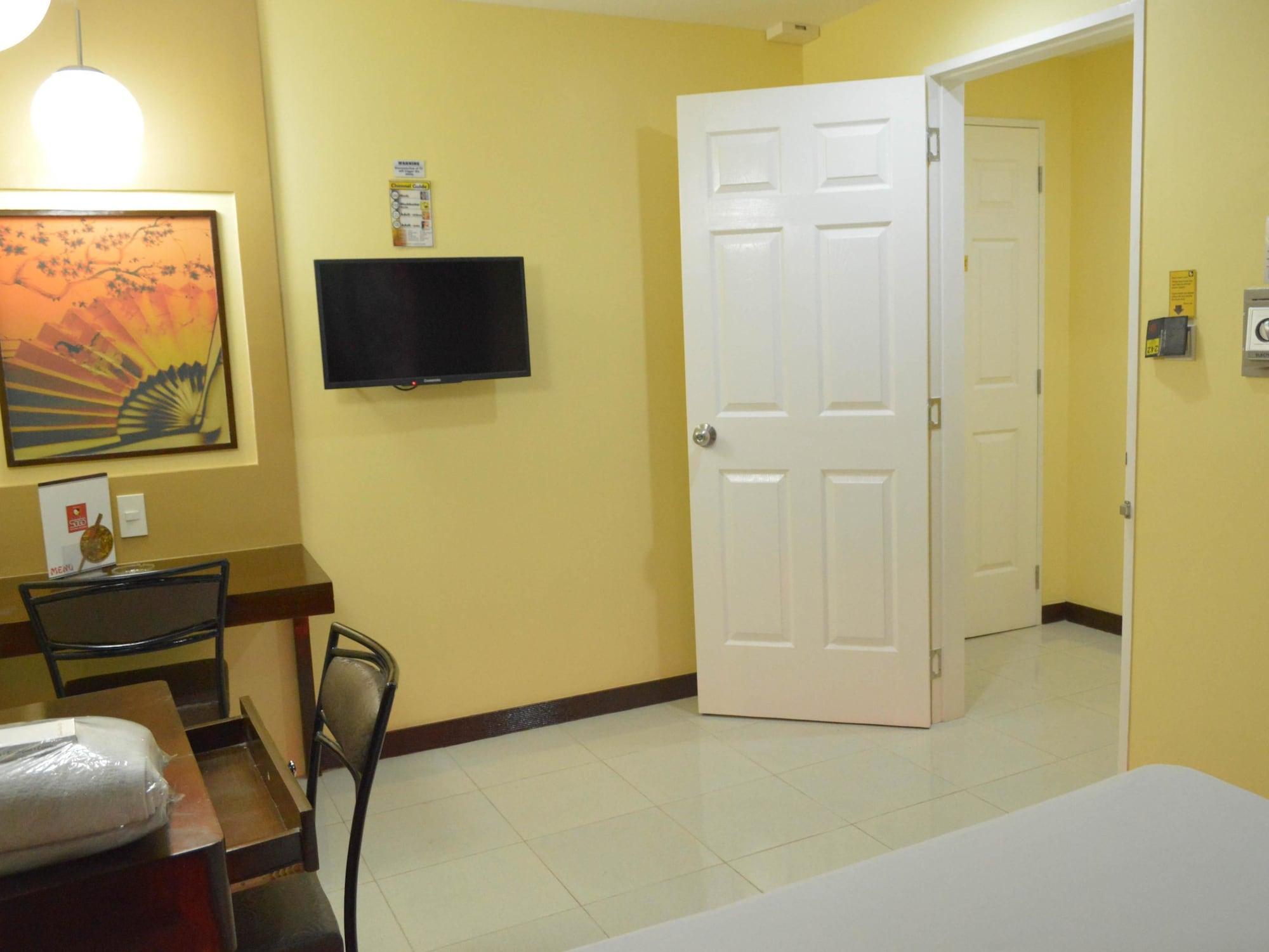 Hotel Sogo Pasay Wood Street Bagian luar foto