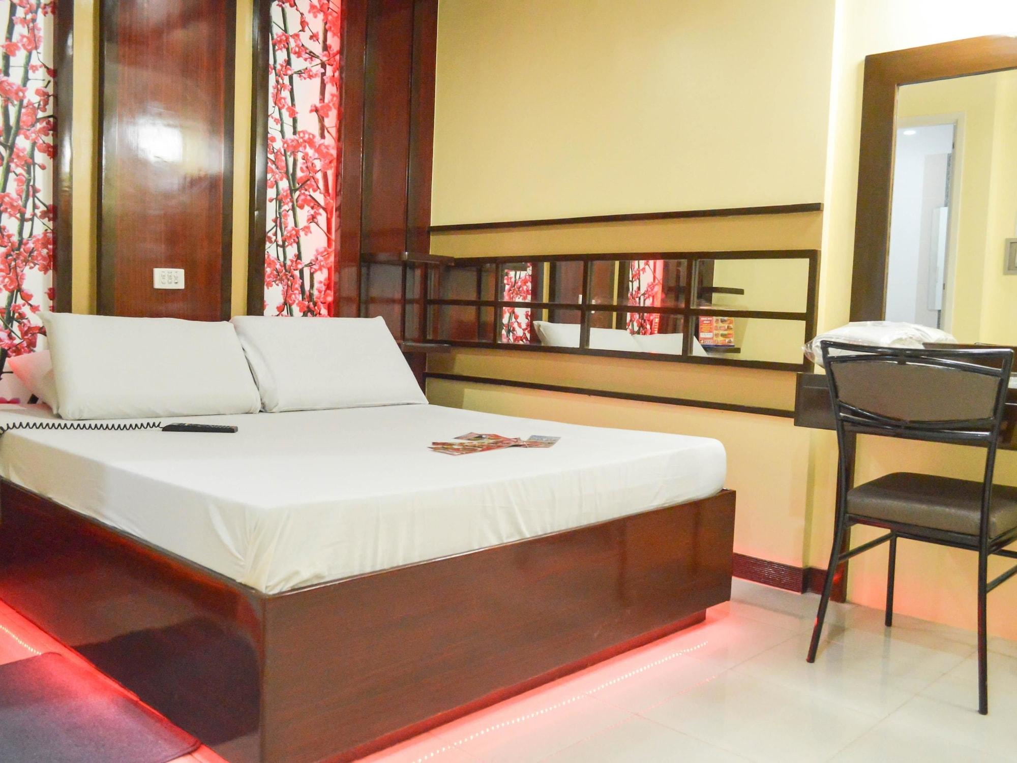 Hotel Sogo Pasay Wood Street Bagian luar foto