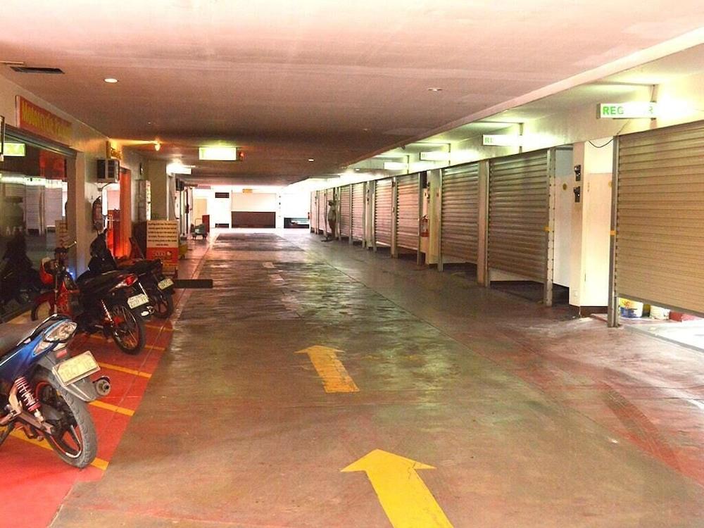 Hotel Sogo Pasay Wood Street Bagian luar foto