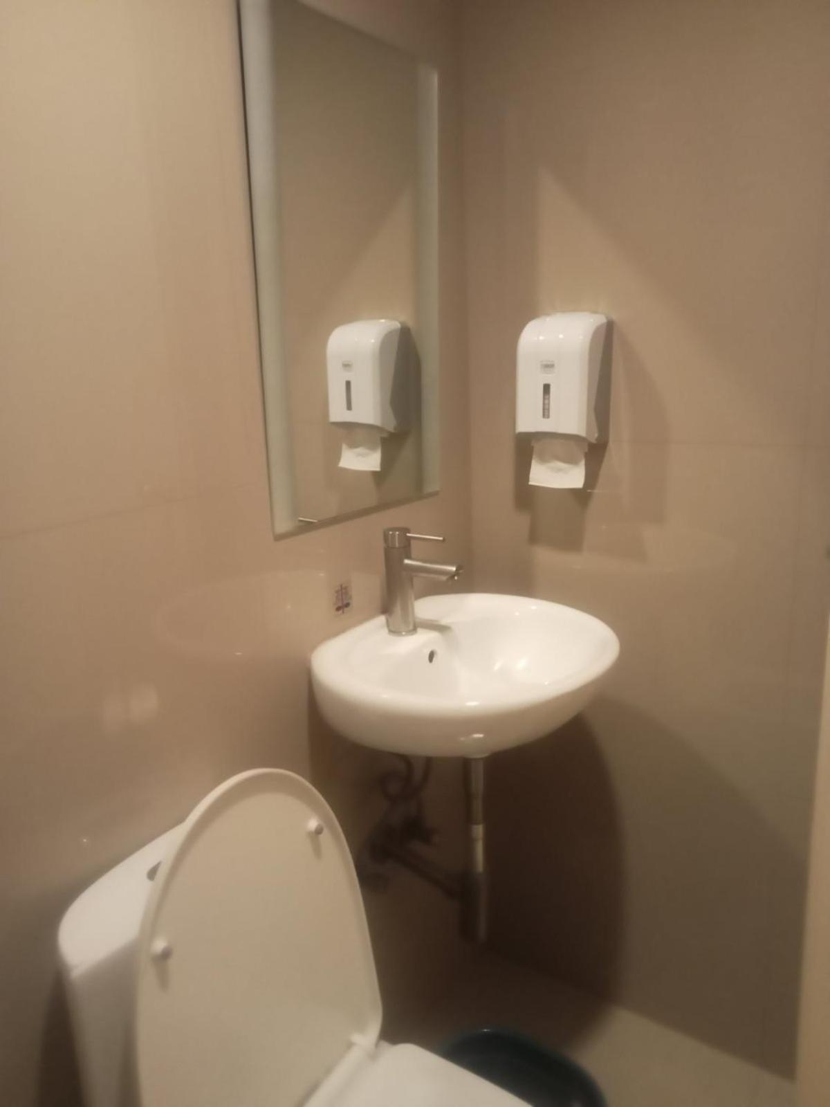 Hotel Sogo Pasay Wood Street Bagian luar foto