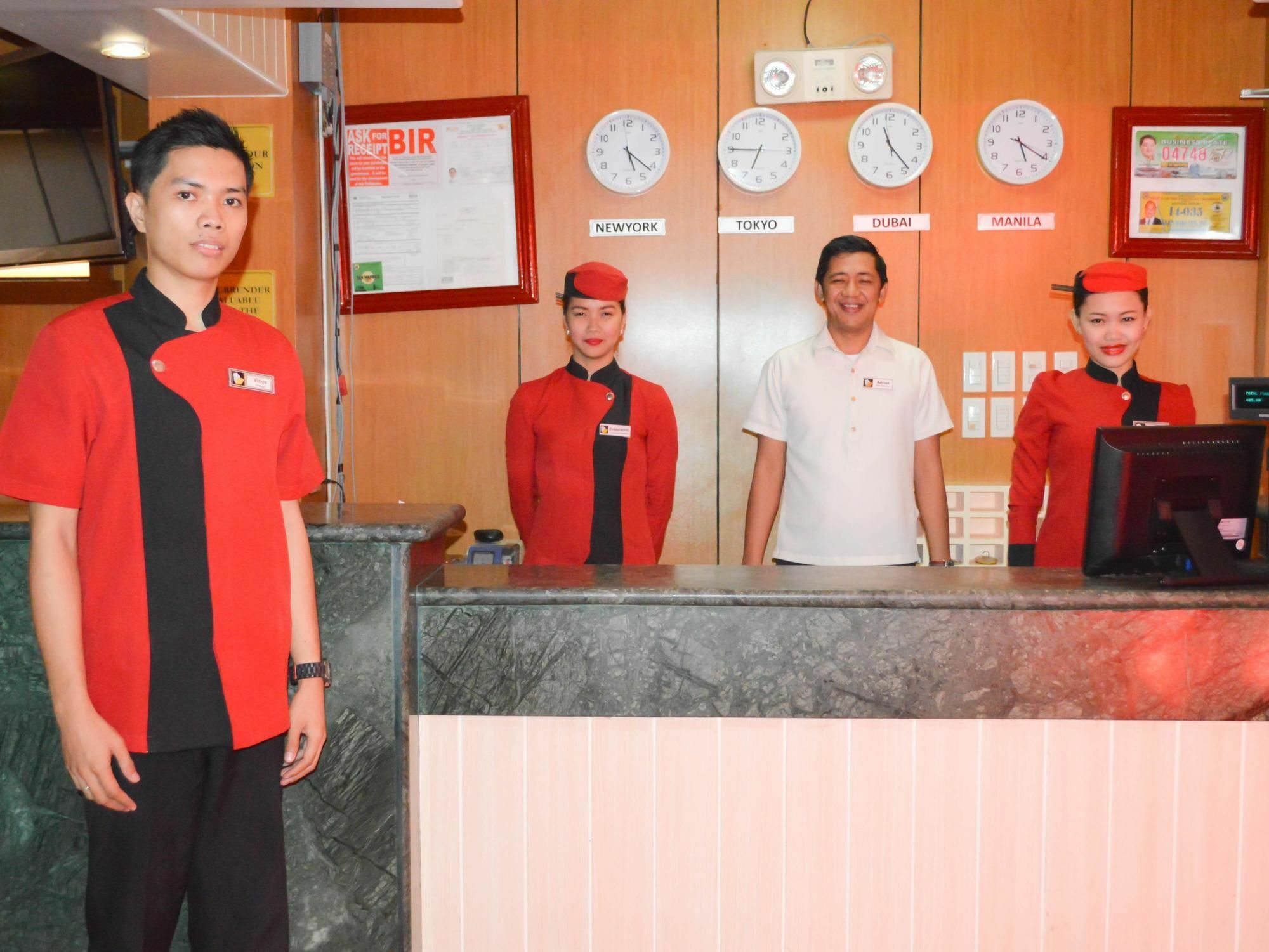Hotel Sogo Pasay Wood Street Bagian luar foto