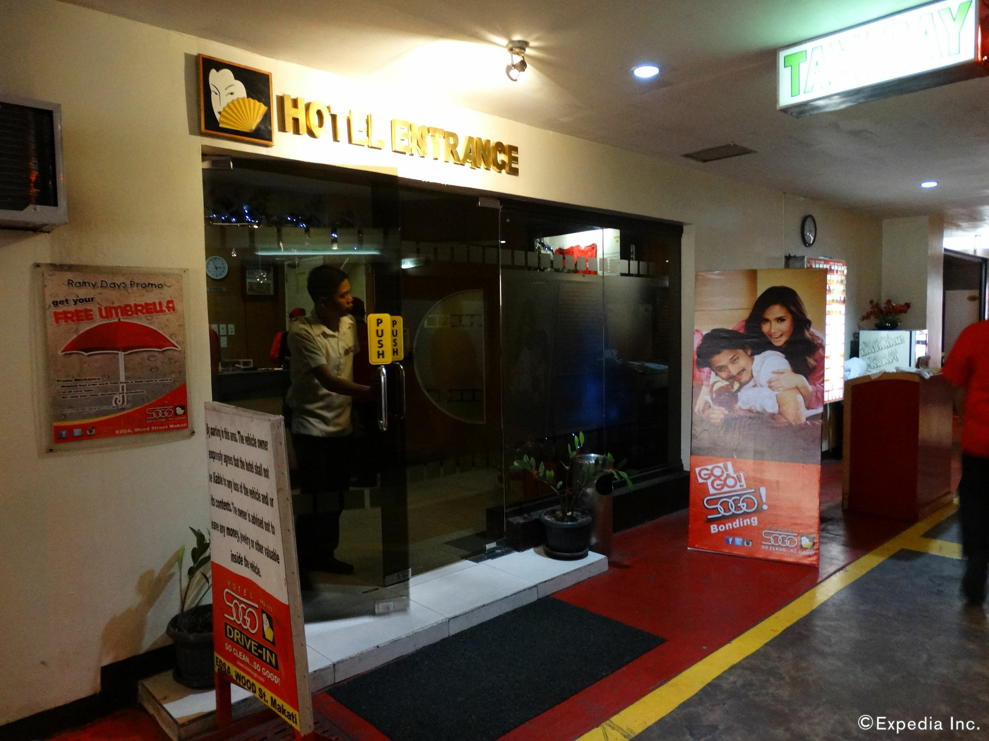 Hotel Sogo Pasay Wood Street Bagian luar foto