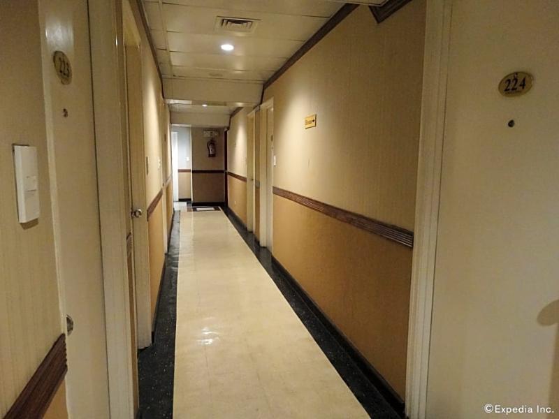 Hotel Sogo Pasay Wood Street Bagian luar foto